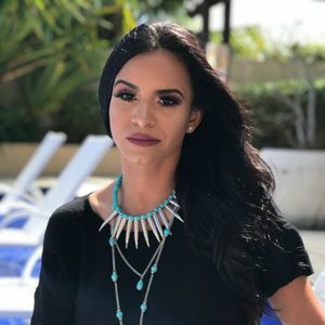 Meet your Posher, Ariana